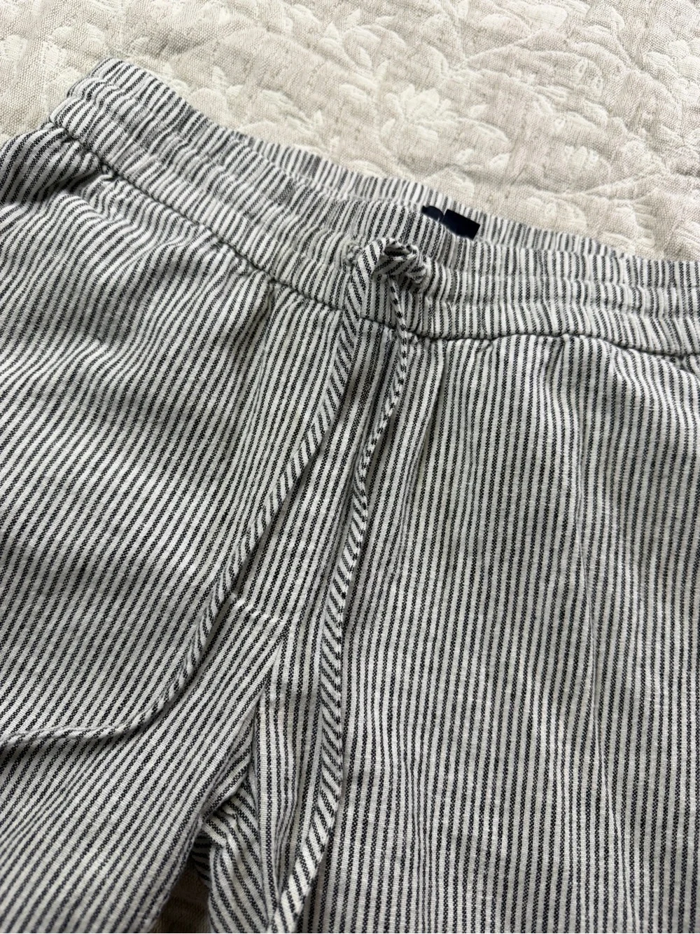 J.Crew Women's Striped Cuffed Pants Size 0 Front Pockets Casual Straight Leg